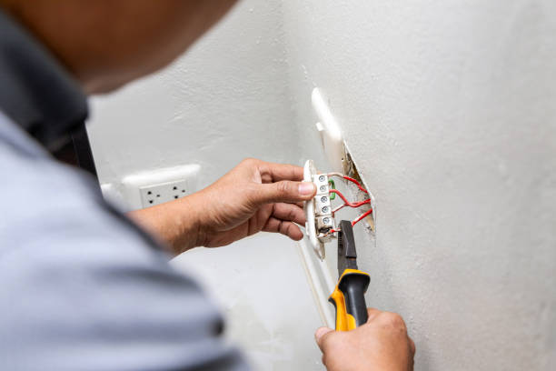 Best Circuit Breaker Repair  in Riley, KS
